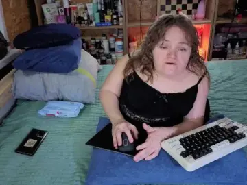 Bongacams Free Live Porn of Julia-79