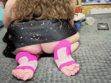 Bongacams Free Live Porn of Julia-79