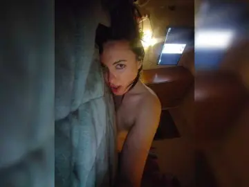 Bongacams Watch Live Sex Cams of IndikaSativa007