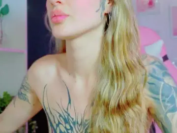 Bongacams Watch Live Sex Cams of TaylorKnapp