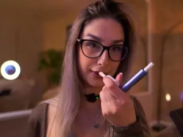 Bongacams Watch Live Sex Cams of MaddieBryggs