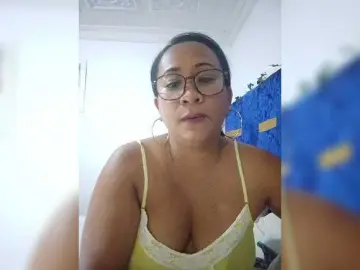 Bongacams Free Live Porn of Myrahsexy