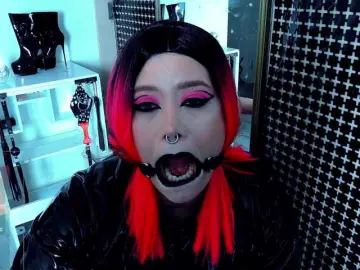 Bongacams Free Live Porn of Laura-Wicked