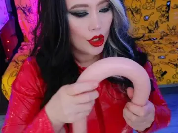 Bongacams Watch Live Sex Cams of Laura-Wicked