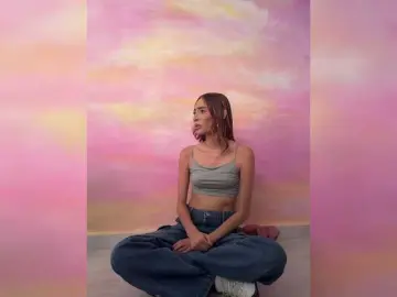 Bongacams Free Porn Cam of Megan-Holly