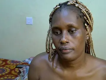 Bongacams Live Sex Cam of Curvy-goddessa