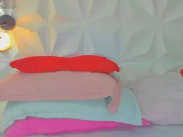 Bongacams Nude Webcam of cutelatinaxxx