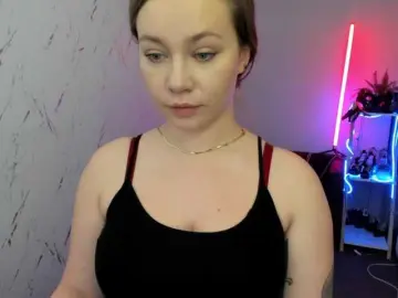 Bongacams Live Sex Cam of hollyBB