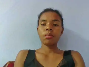 Bongacams Nude Webcam of Emelie1a