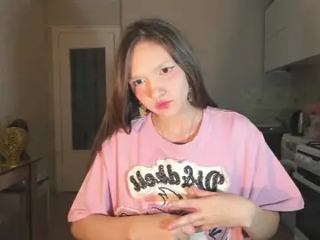 Bongacams Adult Video Chat of Cute-Lolly