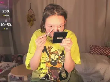 Bongacams Private Sex Chat of Cute-Lolly