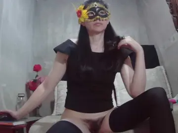 Bongacams Free Live Porn of RoxxannaHairy