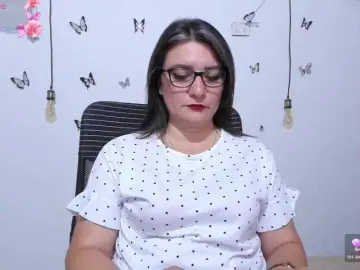 Bongacams Private Sex Chat of Amie-Adams82