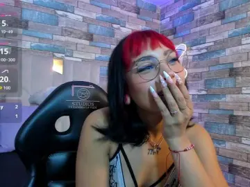 Bongacams Watch Live Sex Cams of Issa-tay1