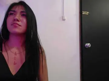 Bongacams Sex Chat of Kira-Monte