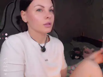 Bongacams Watch Live Sex Cams of LiluDallass