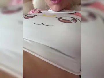 Bongacams Nude Webcam of AlisaKisa555