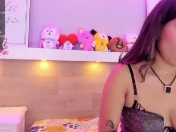 Bongacams Watch Live Sex Cams of EmmaSanchez1