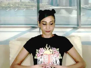 Bongacams Live Sex Cam of ErroticStarr