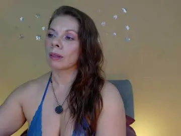 Bongacams Nude Webcam of Quinn-Darly