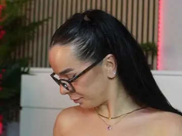 Bongacams Live Sex Cam of Miss-Denisse