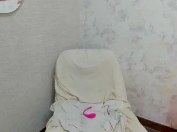 Bongacams Nude Webcam of NaomiSmiths