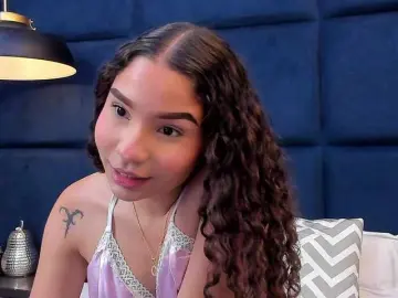 Bongacams Nude Webcam of MaiaBrown