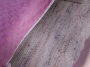 Bongacams Sex Cam of b4by-Emilia