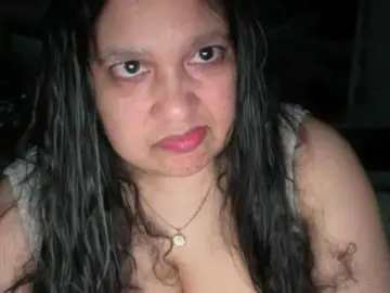 Bongacams Nude Webcam of DUMBHOEMELANIE