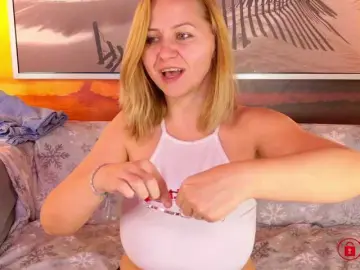 Bongacams Adult Webcam of BigBoobsARRI