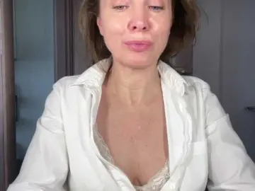 Bongacams Nude Webcam of RachellHot