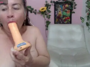 Bongacams Watch Live Sex Cams of Evil-neighbor