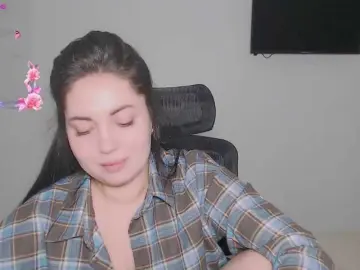 Bongacams Live Sex of LackyCharm