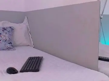 Bongacams Watch Live Sex Cams of littleapril