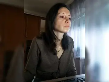 Bongacams Adult Webcam of Mint-Lime