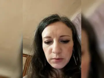 Bongacams Watch Live Sex Cams of Mint-Lime