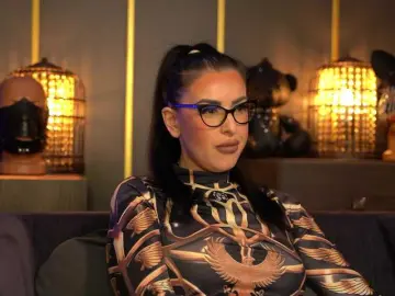 Bongacams Free Porn Cam of KellyKent