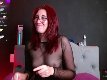 Bongacams Live Porn of Red-moonn