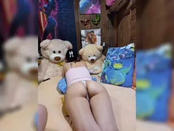 Bongacams Live Sex Cam of Cottoncandy1-1