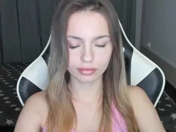 Bongacams Best live sex cam show of EmilySkout