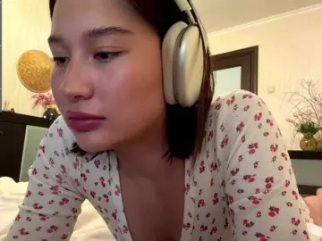 Bongacams Watch Live Sex Cams of LakishaYanish