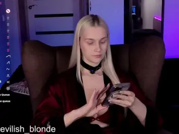 Bongacams Live Sex Cam of MikaKisa66624