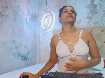 Bongacams Sex Cam of DarcyMoore-