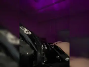 Bongacams Free Porn Cam of LeCriss