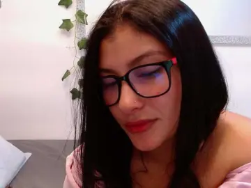Bongacams Live Sex Cam of louisk2