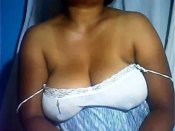 Bongacams Free Porn Cam of MIRANDAW