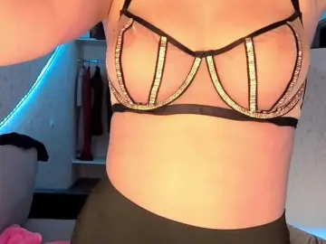 Bongacams Watch Live Sex Cams of MarkitaHainley