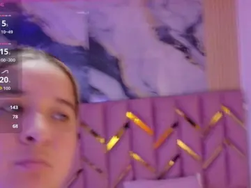 Bongacams Live Sex Cam of collegepawglovedaddy