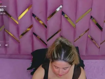 Bongacams Adult Webcam of collegepawglovedaddy