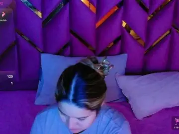 Bongacams Sex Cam of collegepawglovedaddy